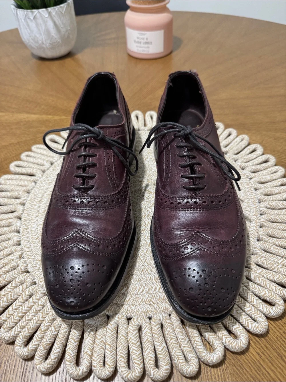 VINTAGE Allen Edmonds 8 D purple independence collection wing tip Oxford shoes